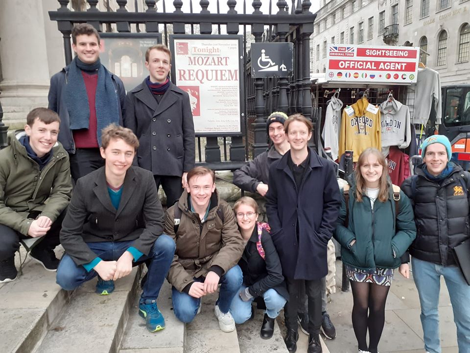 Choir outside St Martin in the Fields