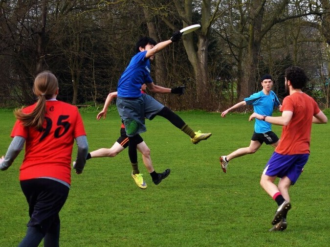 Ultimate frisbee