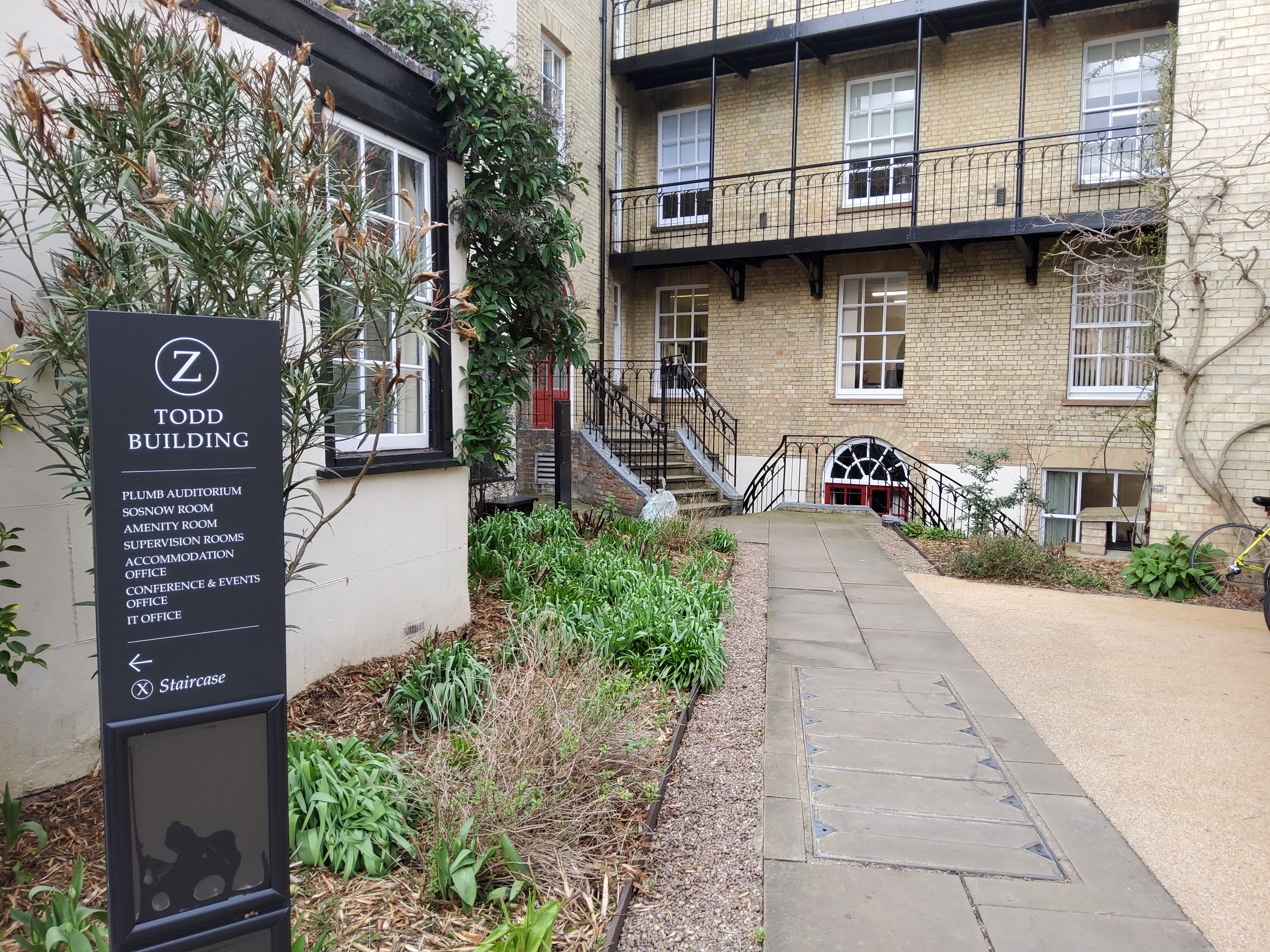 Small path from the car park